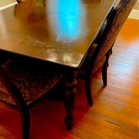 Renaissance dining furniture set - Picture 6 of 8